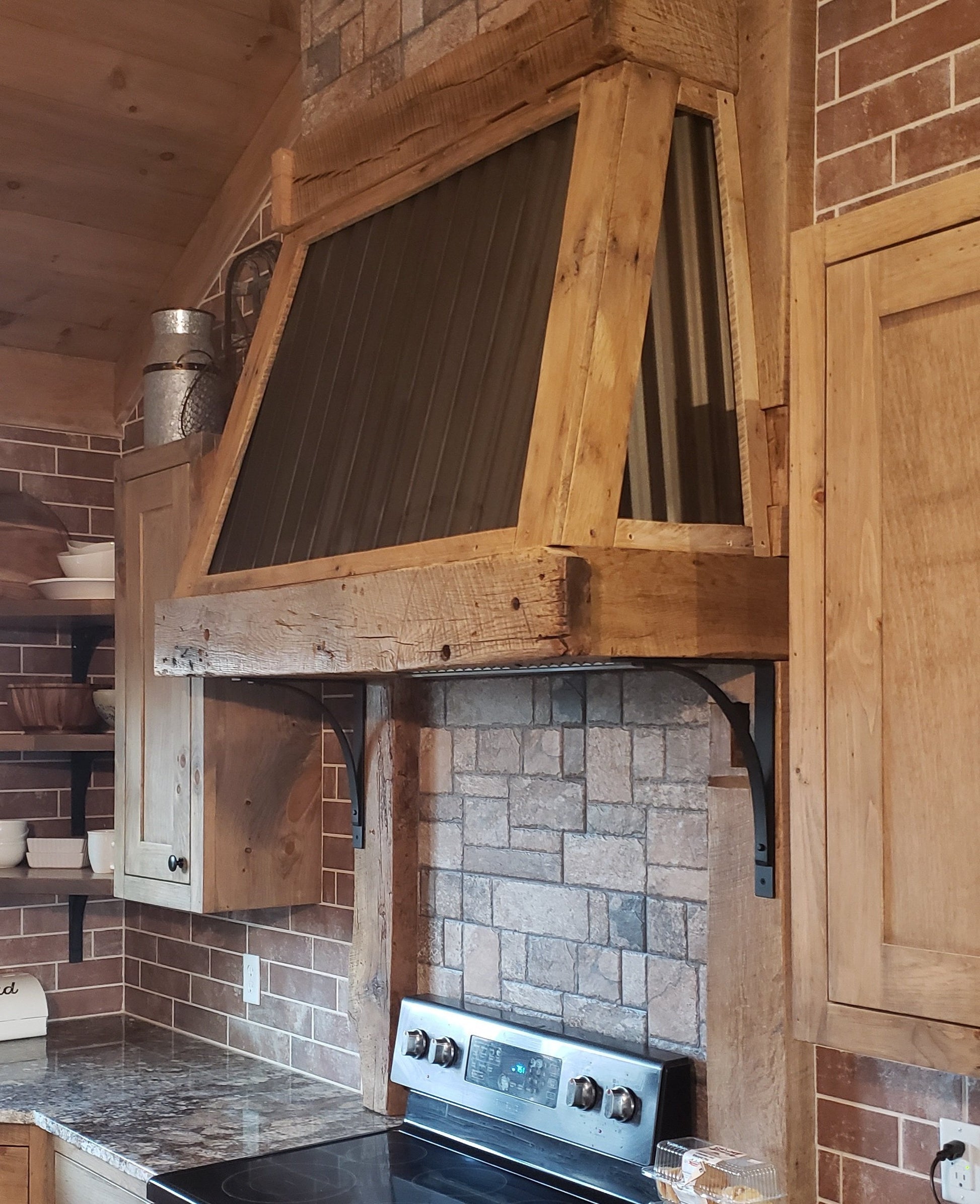 Customer Image using Station Extra metal shelf brackets
